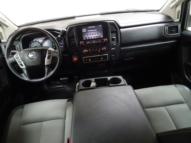 Nissan Titan 4x2 Crew Cab S 2021