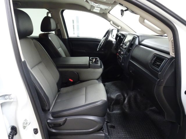 Nissan Titan 4x2 Crew Cab S 2021