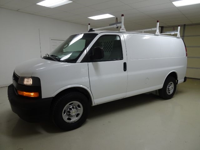 Chevrolet Express Cargo Van RWD 2500 135" 2020