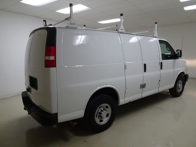 Chevrolet Express Cargo Van RWD 2500 135" 2020