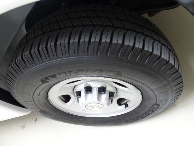 Chevrolet Express Cargo Van RWD 2500 135" 2020