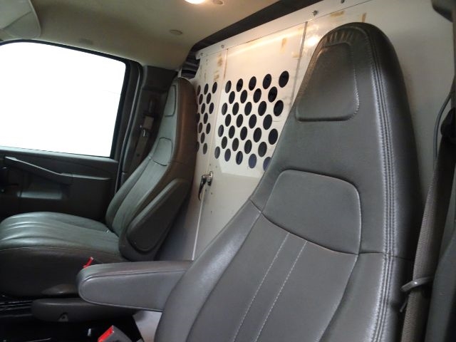 Chevrolet Express Cargo Van RWD 2500 135" 2020