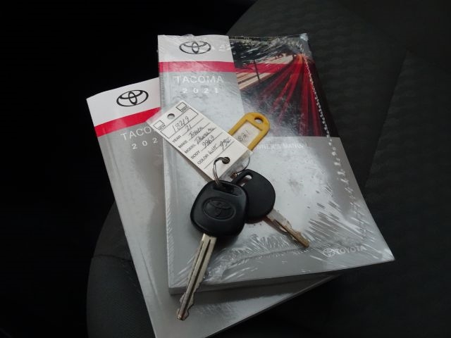 Toyota Tacoma 2WD SR5 Access Cab 6' Bed I4 AT (Natl) 2021