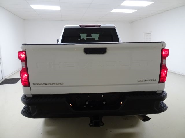 Chevrolet Silverado 2500HD 4WD Crew Cab 159" Custom 2024