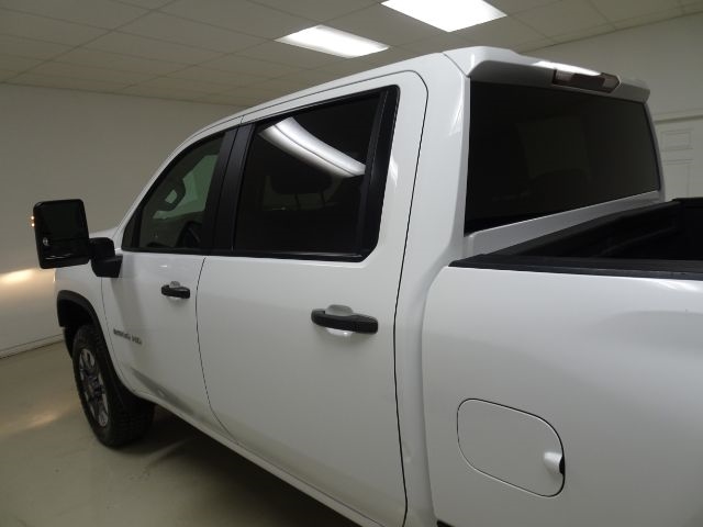 Chevrolet Silverado 2500HD 4WD Crew Cab 159" Custom 2024