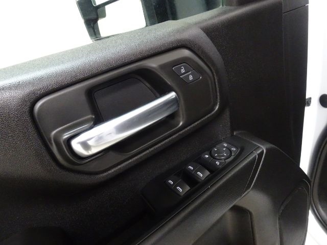 Chevrolet Silverado 2500HD 4WD Crew Cab 159" Custom 2024