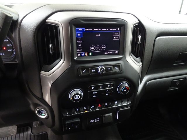 Chevrolet Silverado 2500HD 4WD Crew Cab 159" Custom 2024