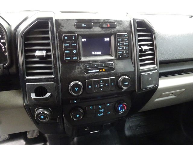 Ford F-150 Lariat 2WD SuperCab 8' Box 2017