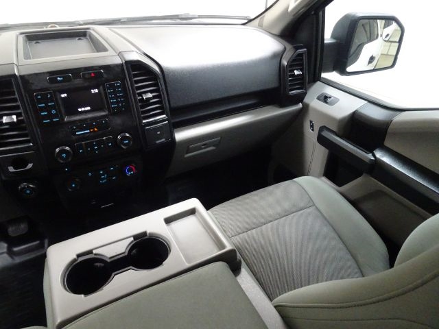 Ford F-150 Lariat 2WD SuperCab 8' Box 2017