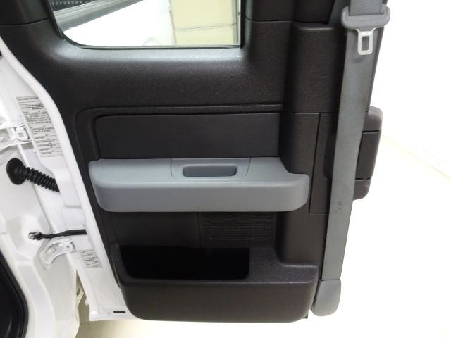 Ford F-150 2WD SuperCab 145" Lariat 2013