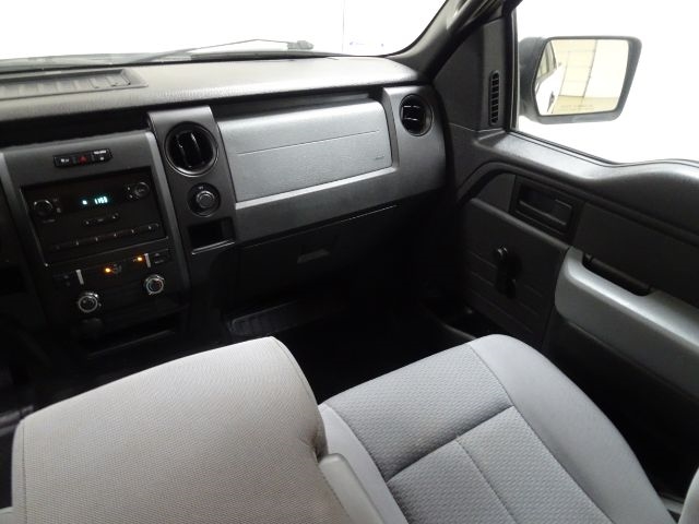 Ford F-150 2WD SuperCab 145" Lariat 2013