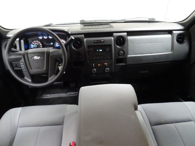 Ford F-150 2WD SuperCab 145" Lariat 2013