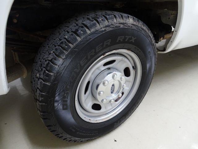 Ford Super Duty F-250 SRW 2WD SuperCab 142" Lariat 2012