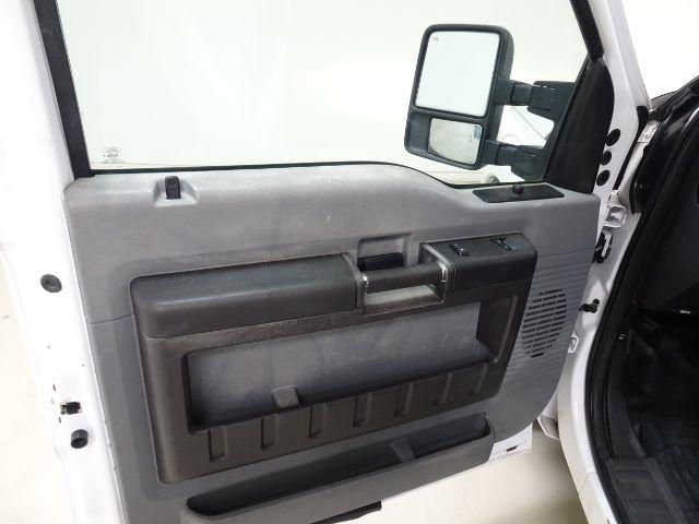 Ford Super Duty F-250 SRW 2WD SuperCab 142" Lariat 2012