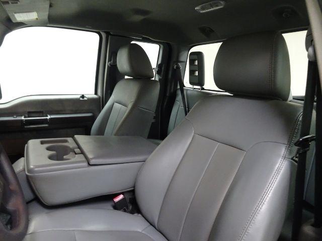 Ford Super Duty F-250 SRW 2WD SuperCab 142" Lariat 2012