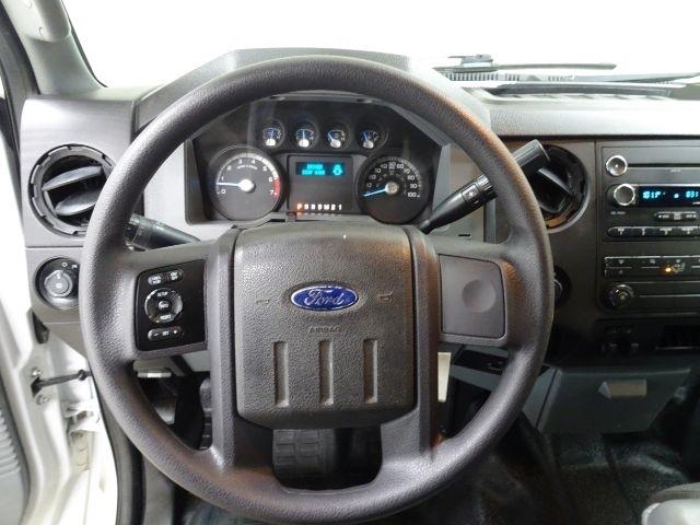 Ford Super Duty F-250 SRW 2WD SuperCab 142" Lariat 2012