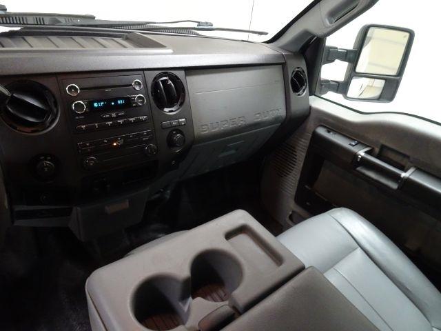 Ford Super Duty F-250 SRW 2WD SuperCab 142" Lariat 2012