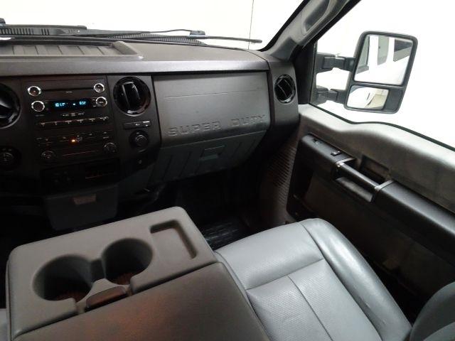 Ford Super Duty F-250 SRW 2WD SuperCab 142" Lariat 2012