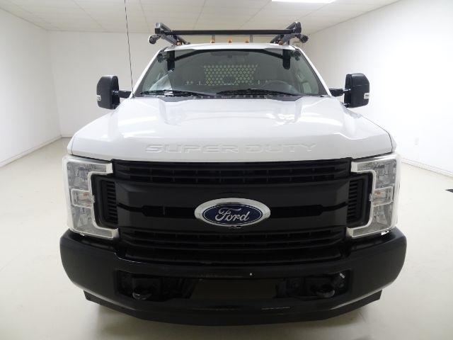 Ford Super Duty F-250 SRW XL 2WD Crew Cab 8' Box 2019