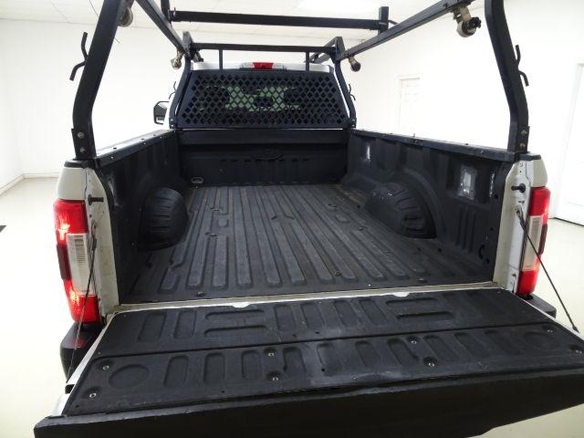 Ford Super Duty F-250 SRW XL 2WD Crew Cab 8' Box 2019