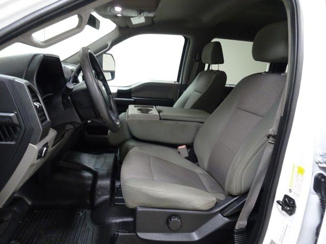 Ford Super Duty F-250 SRW XL 2WD Crew Cab 8' Box 2019