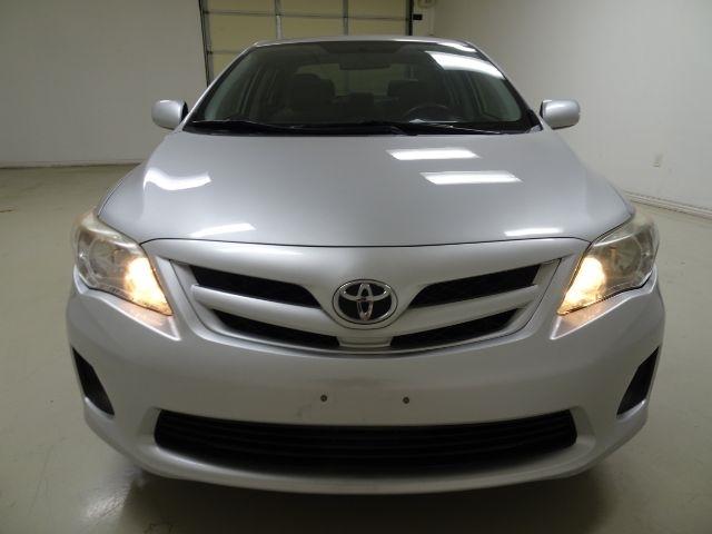 Toyota Corolla 4dr Sdn Auto LE Special Edition (Natl) 2013