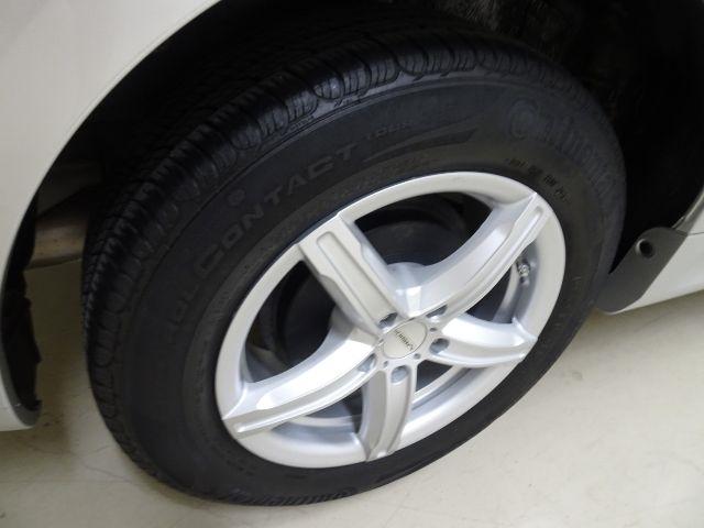 Toyota Corolla 4dr Sdn Auto LE Special Edition (Natl) 2013