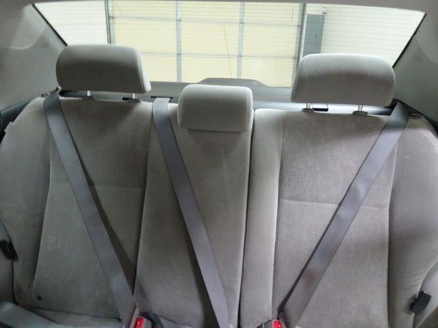 Toyota Corolla 4dr Sdn Auto LE Special Edition (Natl) 2013