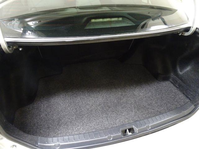 Toyota Corolla 4dr Sdn Auto LE Special Edition (Natl) 2013