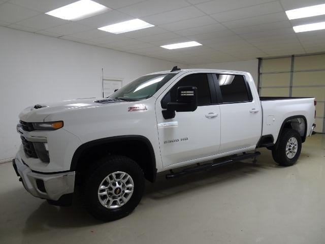 Chevrolet Silverado 2500HD 4WD Crew Cab 159" LT 2024