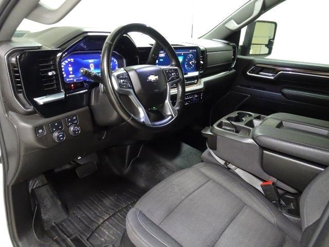 Chevrolet Silverado 2500HD 4WD Crew Cab 159" LT 2024