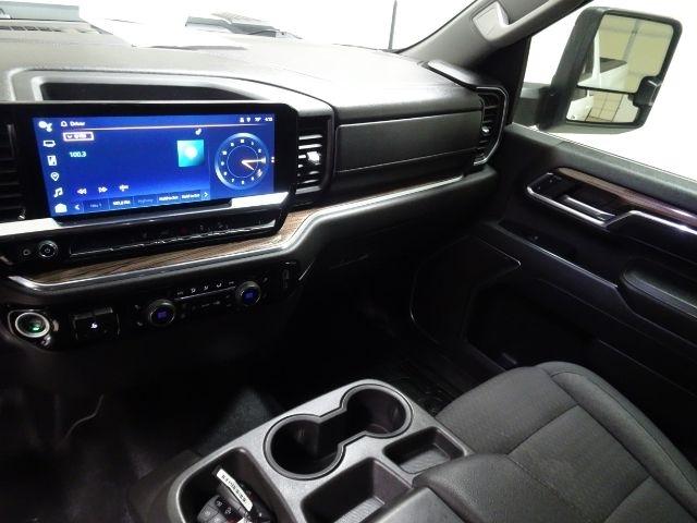 Chevrolet Silverado 2500HD 4WD Crew Cab 159" LT 2024