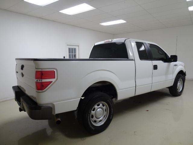 Ford F-150 2WD SuperCab 145" Lariat 2012
