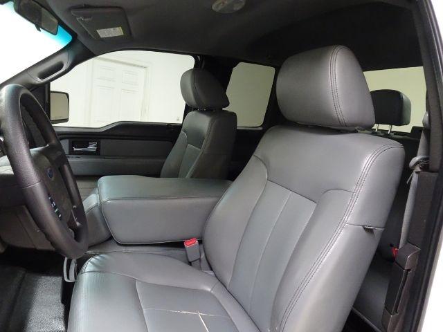 Ford F-150 2WD SuperCab 145" Lariat 2012