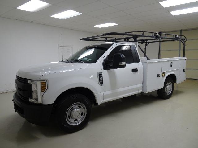 Ford Super Duty F-250 SRW XLT 2WD Reg Cab 8' Box 2019