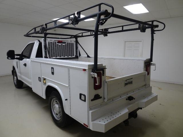 Ford Super Duty F-250 SRW XLT 2WD Reg Cab 8' Box 2019