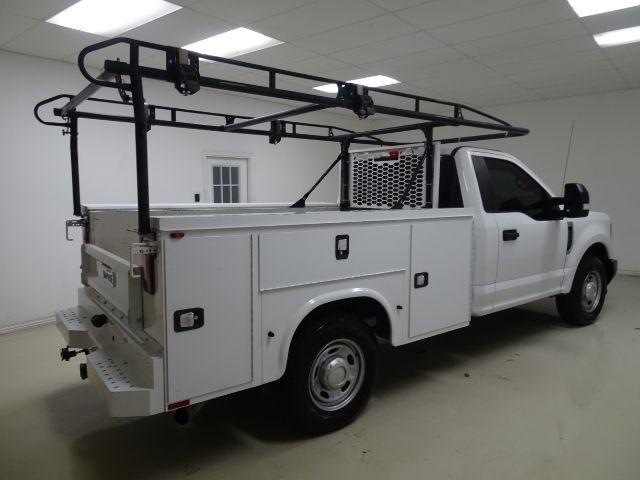 Ford Super Duty F-250 SRW XLT 2WD Reg Cab 8' Box 2019