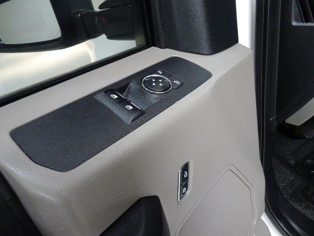 Ford Super Duty F-250 SRW XLT 2WD Reg Cab 8' Box 2019