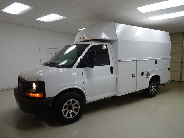 GMC Savana Commercial Cutaway 3500 Van 139" 2014
