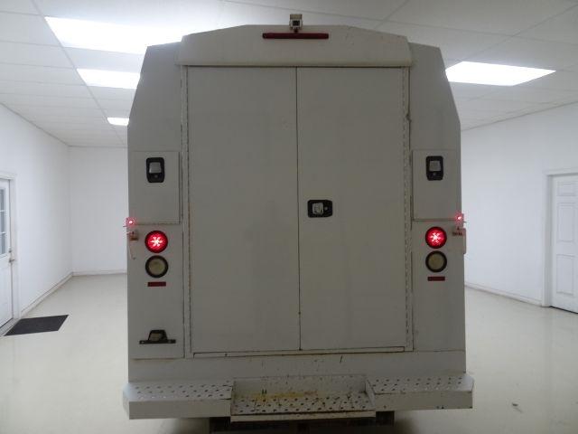 GMC Savana Commercial Cutaway 3500 Van 139" 2014