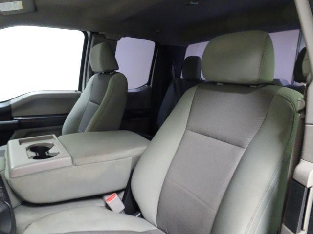 Ford F-150 Lariat 4WD SuperCab 8' Box 2017