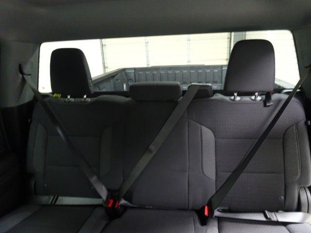 GMC Sierra 1500 4WD Crew Cab 157" SLE 2024