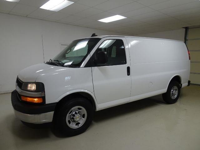 Chevrolet Express Cargo Van RWD 2500 135" 2021