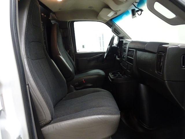 Chevrolet Express Cargo Van RWD 2500 135" 2021