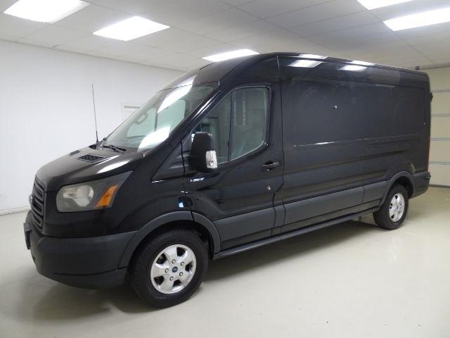 Ford Transit Van T-250 148" Med Rf 9000 GVWR Sliding RH Dr 2017