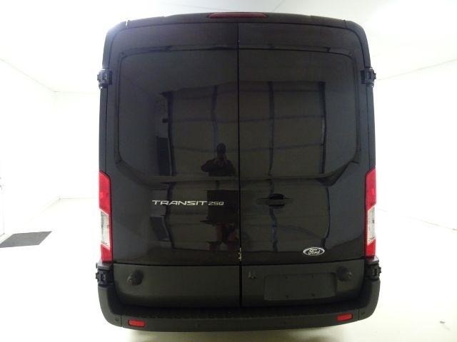 Ford Transit Van T-250 148" Med Rf 9000 GVWR Sliding RH Dr 2017
