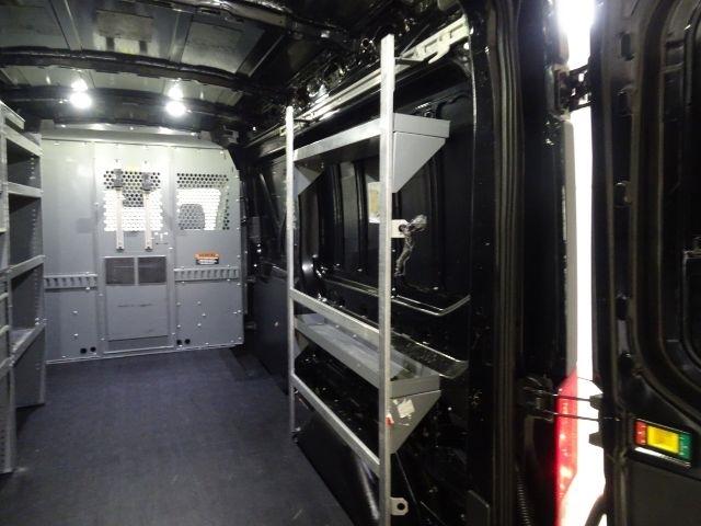 Ford Transit Van T-250 148" Med Rf 9000 GVWR Sliding RH Dr 2017