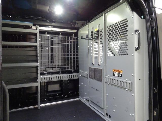 Ford Transit Van T-250 148" Med Rf 9000 GVWR Sliding RH Dr 2017