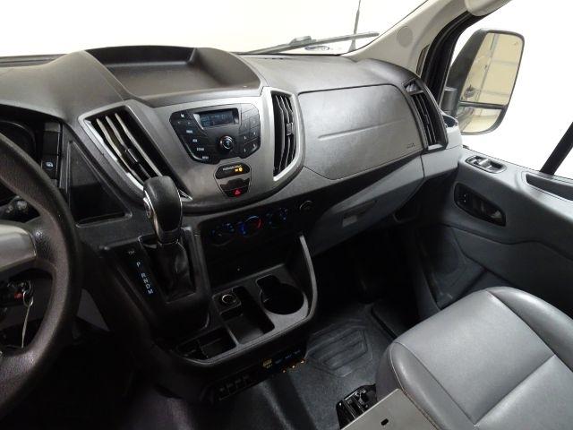 Ford Transit Van T-250 148" Med Rf 9000 GVWR Sliding RH Dr 2017