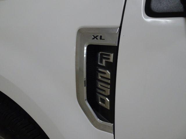 Ford Super Duty F-250 SRW Lariat 2WD SuperCab 8' Box 2019